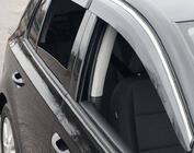 Volkswagen Golf 5 2003-2009 Window Deflectors with Chrome Trim (4 pcs, Sunplex Chrome) photo 6