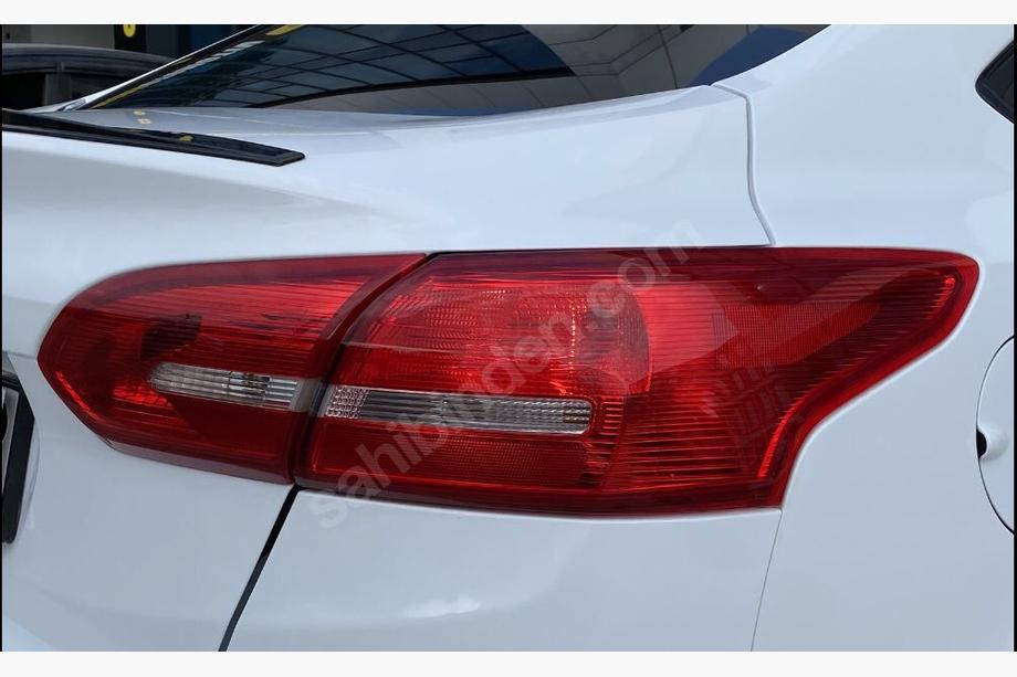 Ford Focus III 2011-2017 Sedan LIP Spoiler (Sunplex, black) (107.2cm x 5.5cm) Photo 3