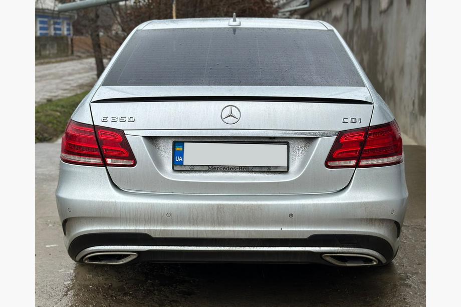 Mercedes E-class W212 2009-2016 Lip Spoiler (Sunplex, Black) (130.5cm x 5.8cm) Photo 3