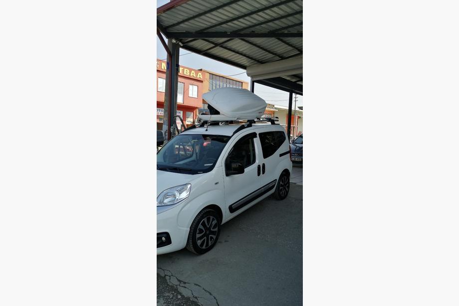 Roof box RICH white matte (390 L) Image