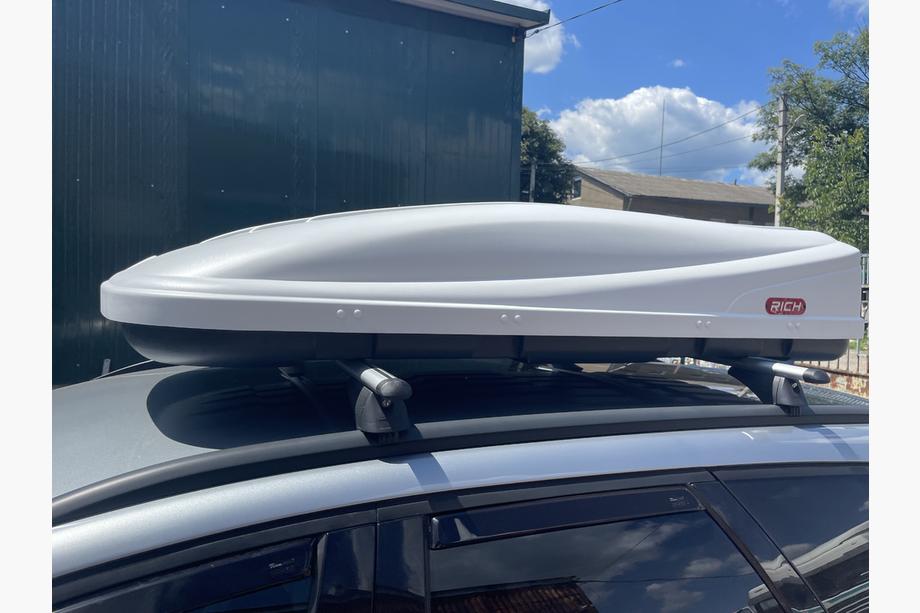 Roof box RICH white matte (500 L) Image