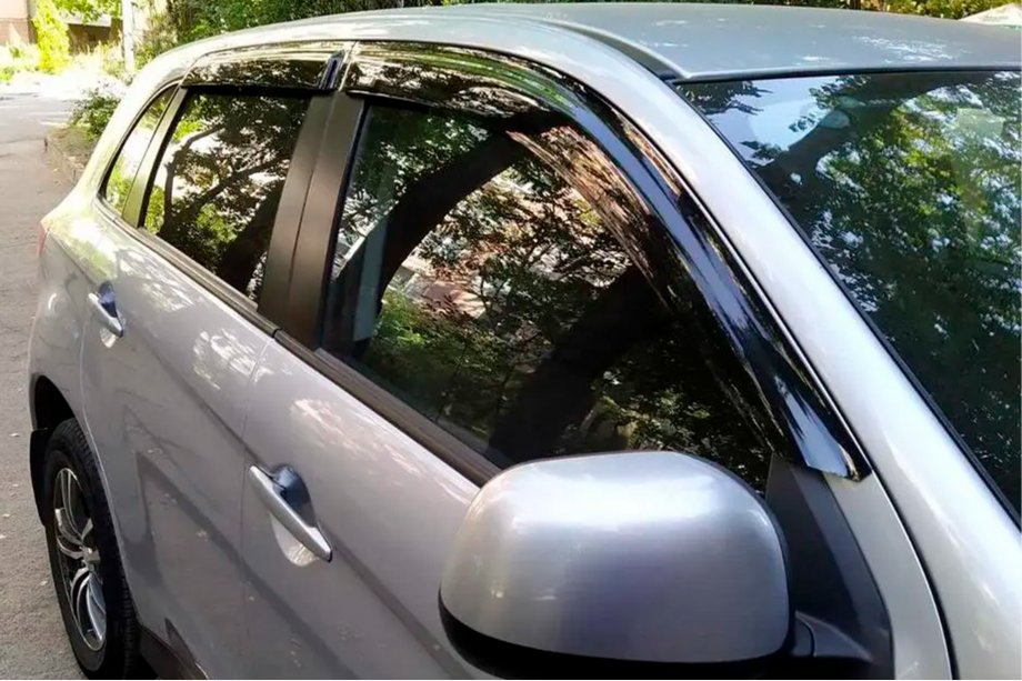Mitsubishi ASX 2010-2023 Window Deflectors (4 pcs, HIC) Image