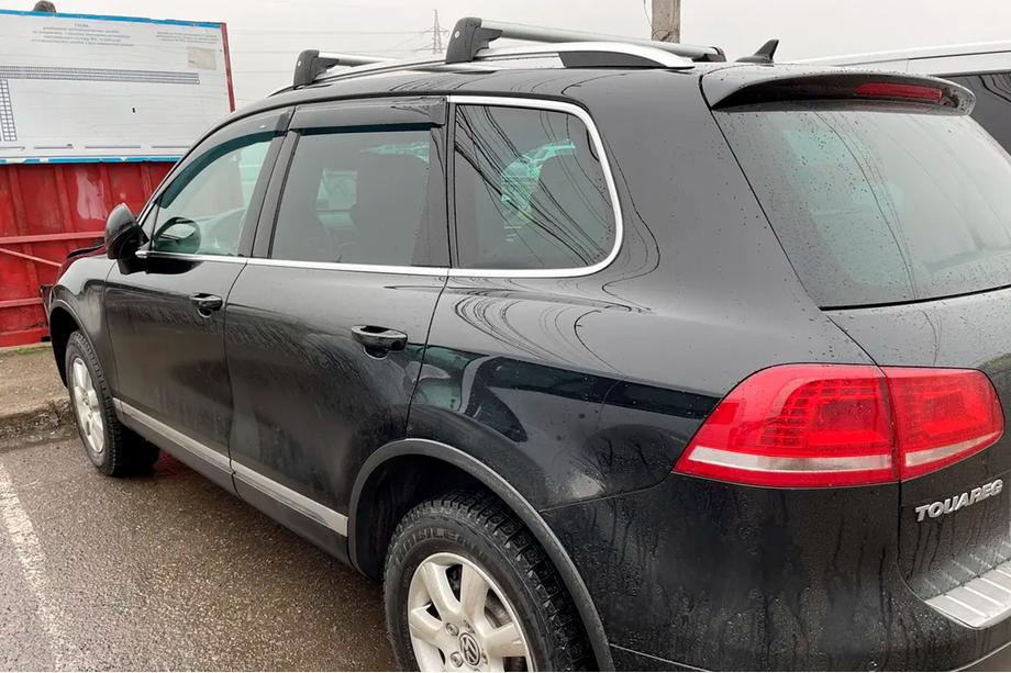 Porsche Cayenne 2010-2017 Window Deflectors (4 pcs, HIC) Image