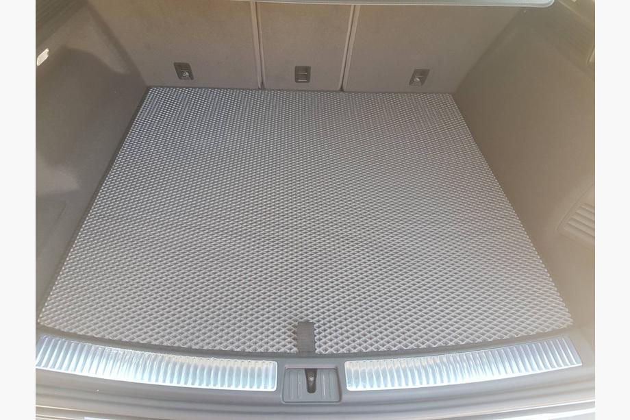 Volkswagen Touareg 2018- Trunk Mat (EVA, Black) Image
