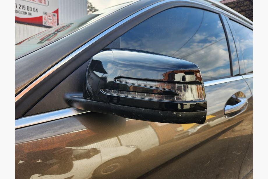 Mercedes C-class W204 2007-2015 Mirror Covers AMG-Look 2011-2014 (2 pcs) Image