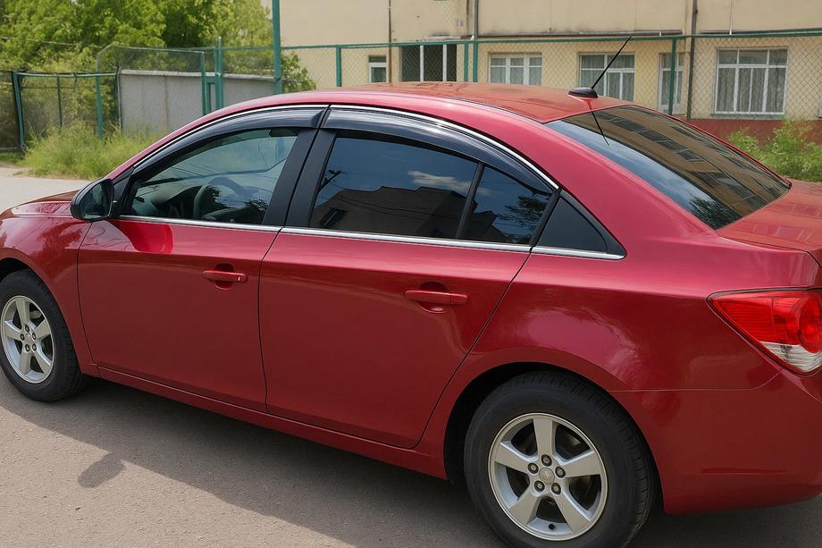 Chevrolet Cruze 2009–2015 Window Deflectors with Chrome Trim SD (4 pcs, ABM) Image
