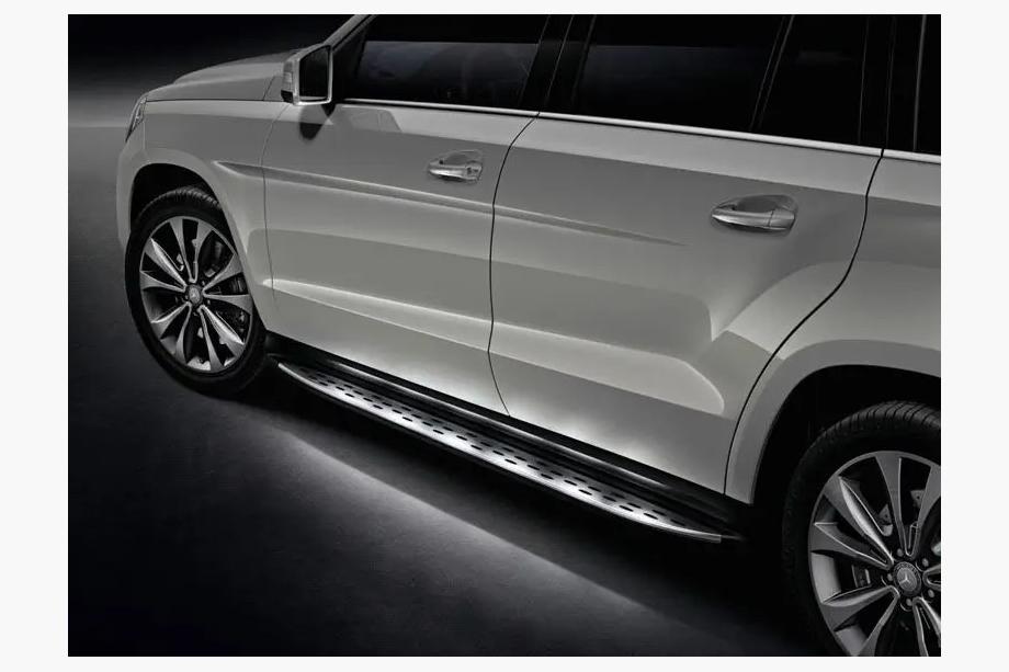 Mercedes GL/GLS class X166 2012-2019 OEM LED Side Steps (2 pcs) Image