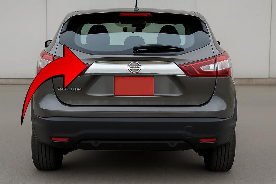 Nissan Qashqai 2014-2021 Trunk trim above license plate Libao (plastic) Image