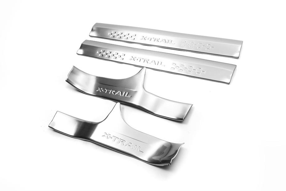 Nissan X-trail T32/Rogue 2014-2021 Libao Stainless Steel Interior Door Sill Protectors (4 pcs) Image