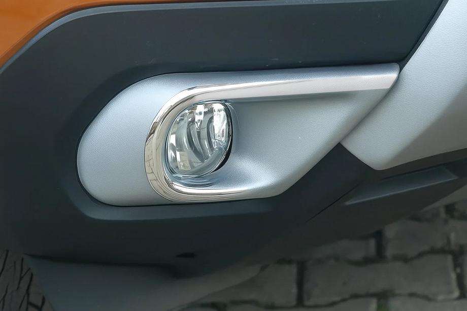 Renault Kangoo/Express 2021- Fog light covers (2 pcs, stainless steel) Photo 1