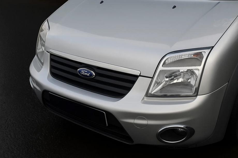 Ford Connect 2010-2013 Fog light trims (2 pcs, plastic) Photo 3