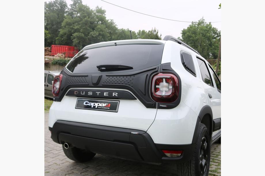 Renault Duster 2018-2024 Plastic trunk lid cover (3 pieces) Photo 3