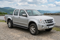Isuzu D-Max 2002-2011 Side Steps Allmond Black (2007-2012, 2 pcs, Aluminum) photo 1
