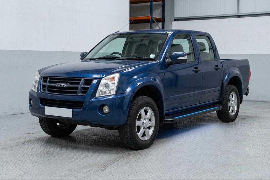 Isuzu D-Max 2002-2011 Side Steps Maya Blue (2007-2012, 2 pcs, Aluminum) Image