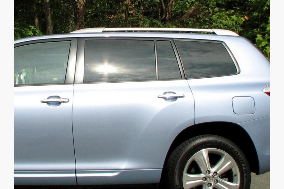 Toyota Highlander 2008-2013 OEM Gray Roof Rails (Aluminum) Image