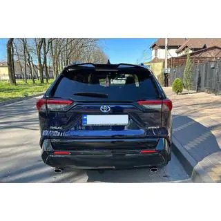 Rear Spoiler (Black)
