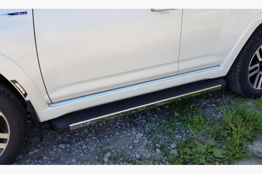 Toyota 4Runner 2009-2024 Side Steps Design 2020 OEM (2 pcs, Aluminum) Image