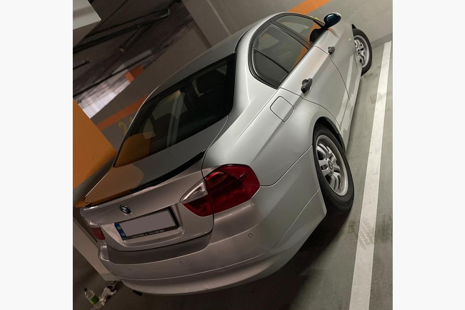 BMW 3 Series E90/E91 2005-2011 Spoiler HongHang V2 (ABS, Gloss Black) Image