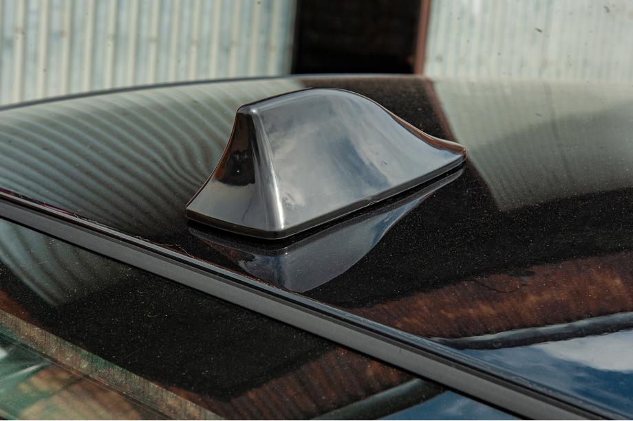 Shark Fin Antenna (black, ABS) Photo 3