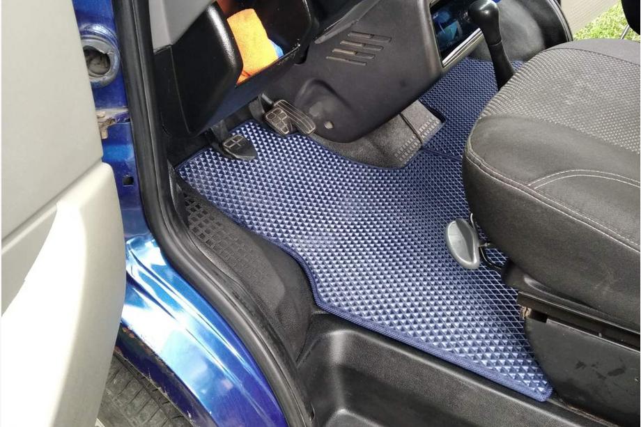 Volkswagen T4 Transporter 1990-2003 EVA Floor Mats (Blue) Image