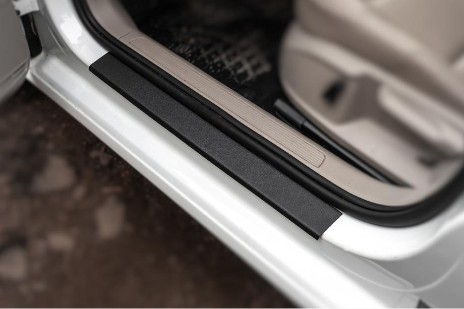 Volkswagen Golf 7/E-Golf 2012-2020 ABS Door Sill Protectors DDU (4 pcs, plastic) Photo 1