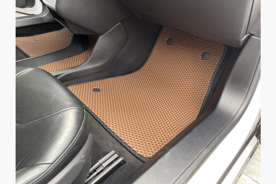Tesla Model S 2012– EVA Floor Mats (2012-2021, brick) Photo 4