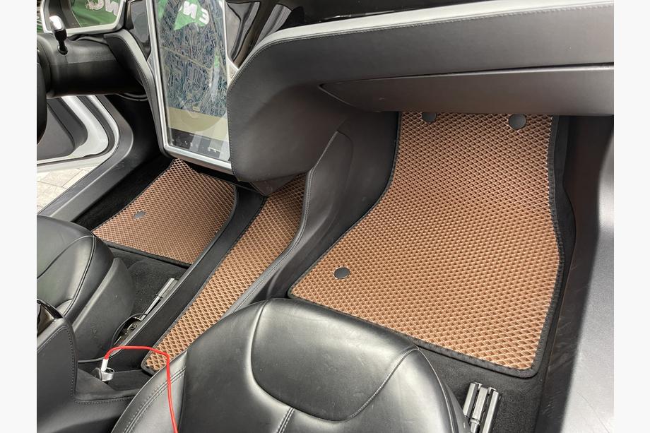 Tesla Model S 2012– EVA Floor Mats (2012-2021, brick) Photo 6
