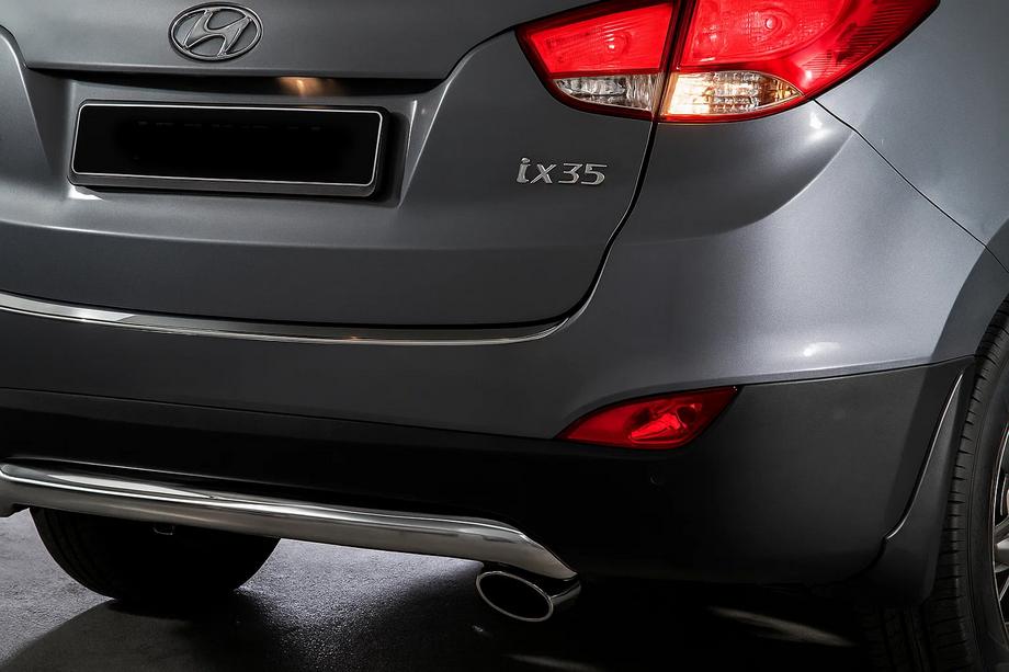 Hyundai IX-35 2010-2015 Rear Plastic Trim V5 Image