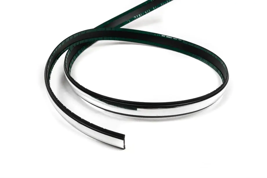 Black door molding with chrome strip by the meter sal35 (1 meter, 26 mm) Image