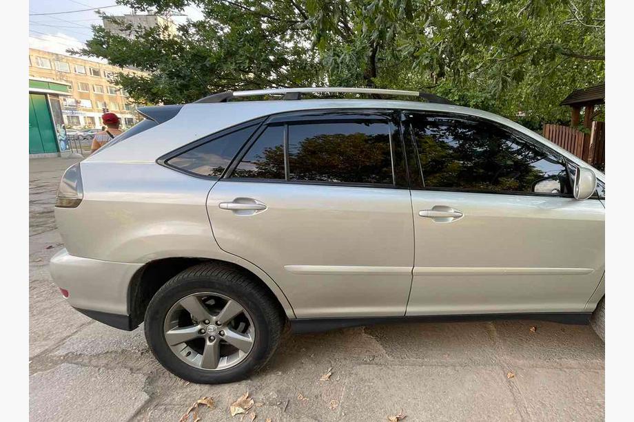 Lexus RX 2003-2009 Roof Rails Chrome Turkish Plastic Feet Image