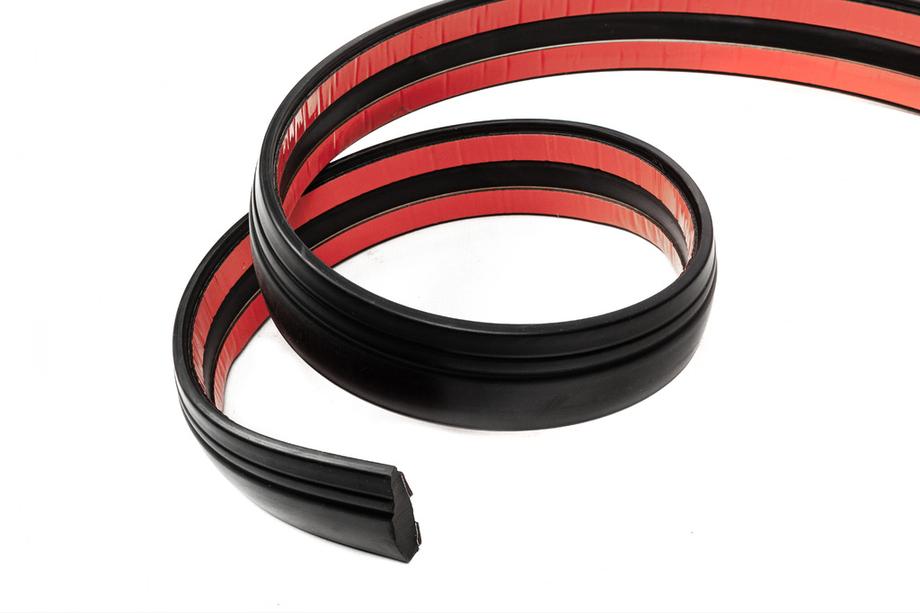 Black molding by the meter sal53 (1 meter, 46.5 mm) Photo 1