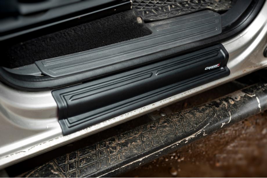Volkswagen Amarok 2010-2022 Door Sill Covers EuroCap (4 pcs, ABS) Photo 1