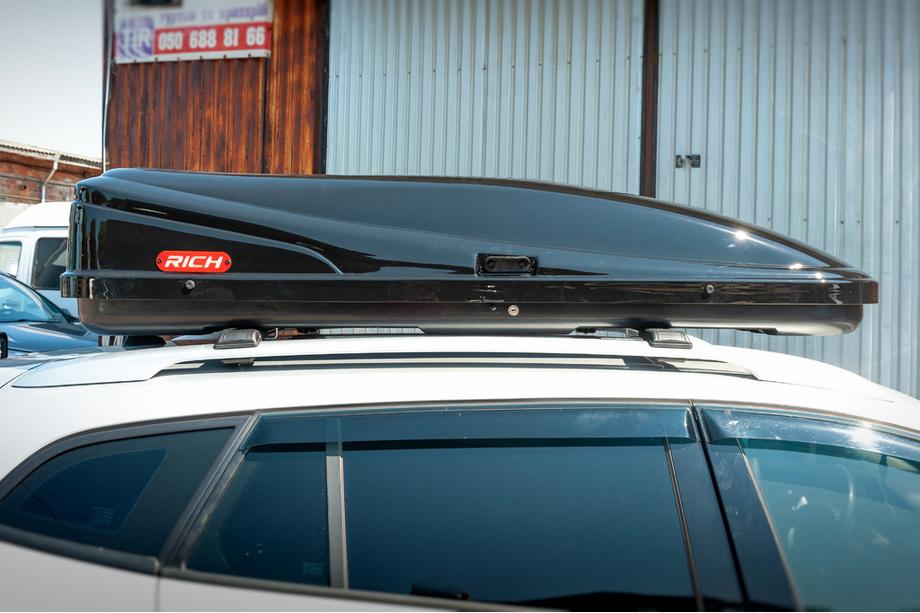 Roof Box RICH Black Gloss (500 L) Image