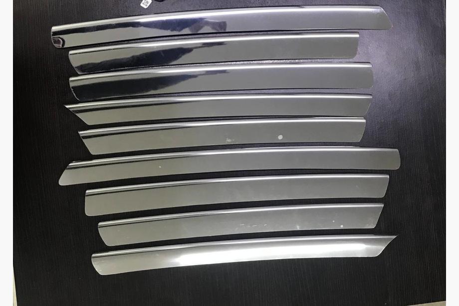 Mercedes Vito W638 1996-2003 CLEARANCE! Incomplete Grille Trim Set (9 pcs) Image