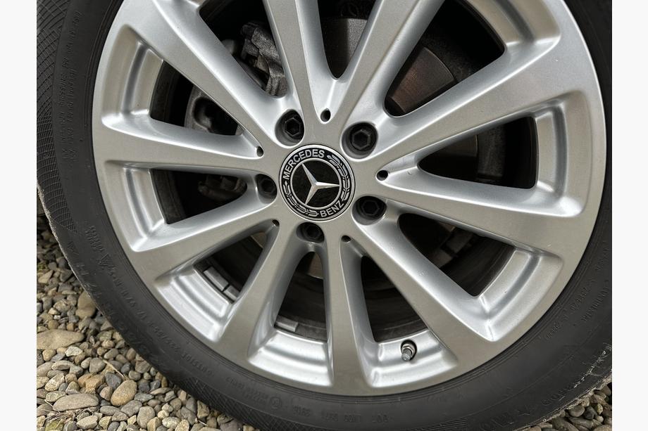 Mercedes-Benz Wheel center caps 71/75 mm without ring (4 pcs, black V2) Photo 4