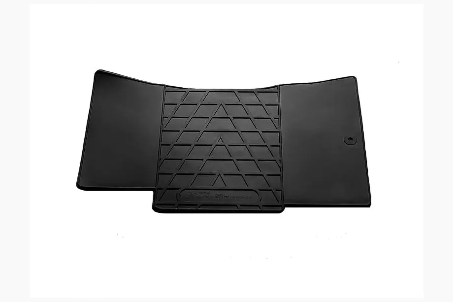 Hyundai Santa Fe 2 2006-2012 Rear Tunnel Rubber Mat (Stingray Premium) Image
