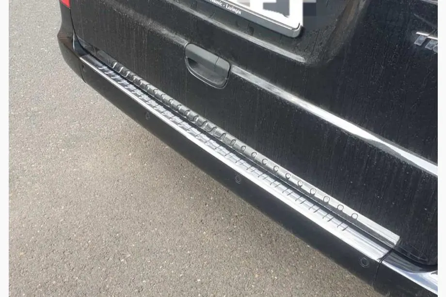 Mercedes Viano 2004-2014 Rear bumper protector with lip (Carmos V2, stainless steel) Image