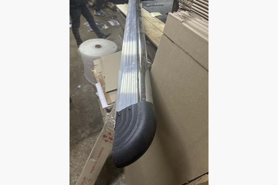 Renault Master 2011-2023 Clearance! Side steps without brackets 353cm (2 pcs) Image