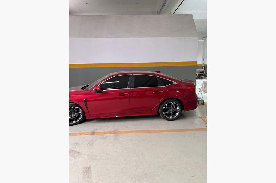 Honda Civic Sedan 2021- Lower window trims stainless steel (8 pcs) Carmos - Turkish Stainless Steel Photo 3