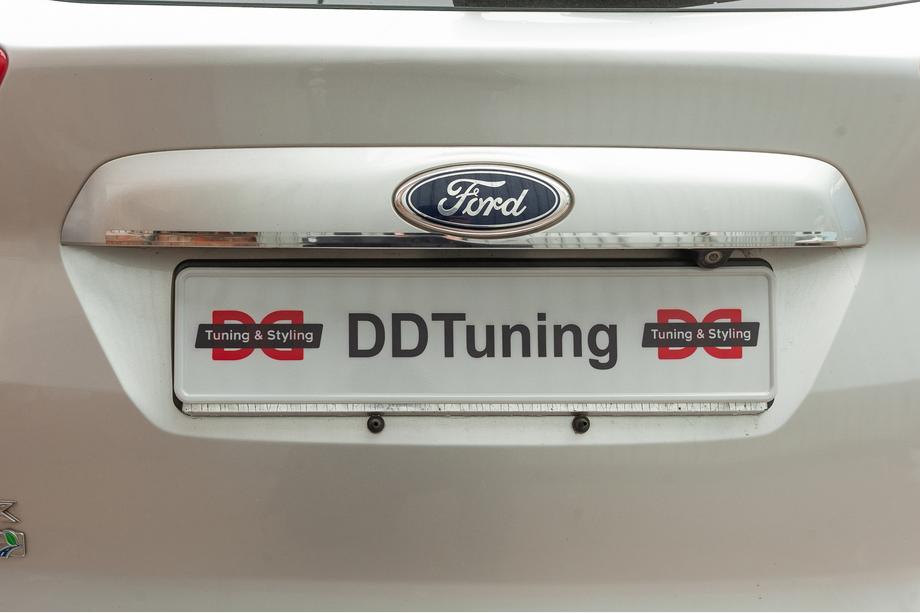 Ford C-Max/Grand C-Max 2010-2019 Carmos stainless steel trim above license plate Image