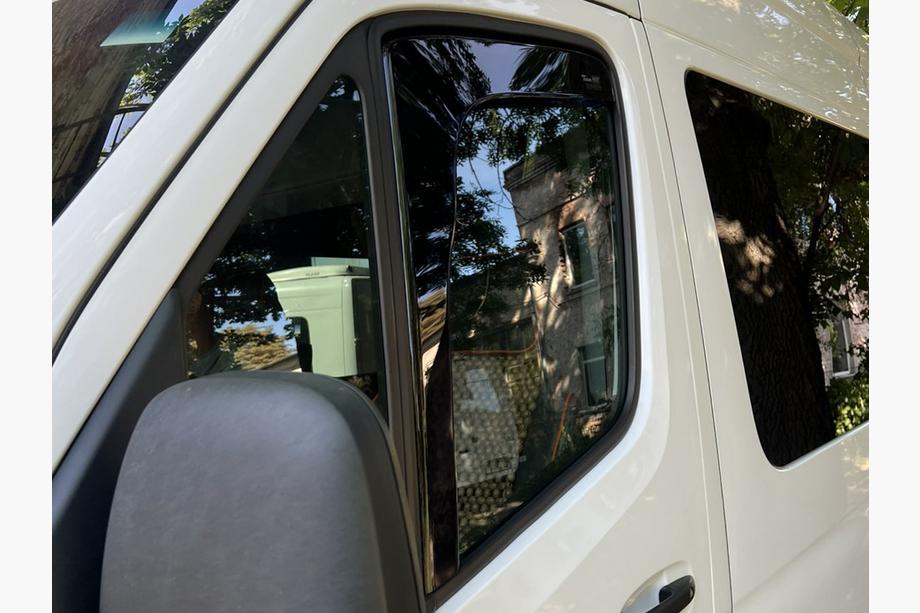 Mercedes Sprinter W907/W910 2018- In-Channel Wind Deflectors (2 pcs, Heko) Photo 1
