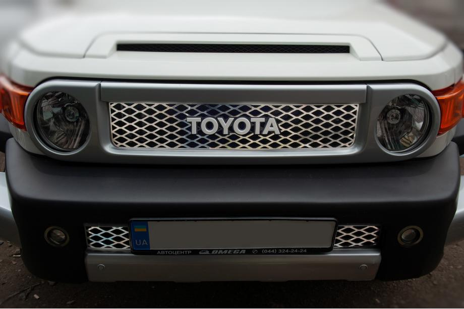 Toyota FJ Cruiser 2006-2022 Chrome Grill Covers (Stainless Steel) Image
