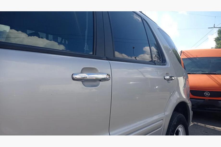 Mercedes ML W163 1997-2005 Chrome Door Handle Covers (4 pcs) Libao - ABS Plastic Image